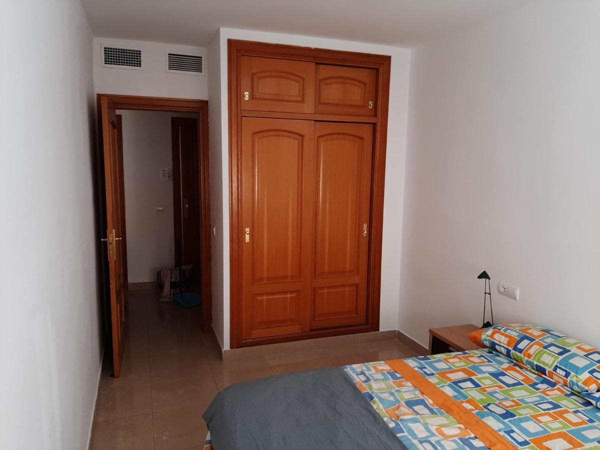 Апартаменты Spacious 1 Bedroom Flat In Almeria, By The *